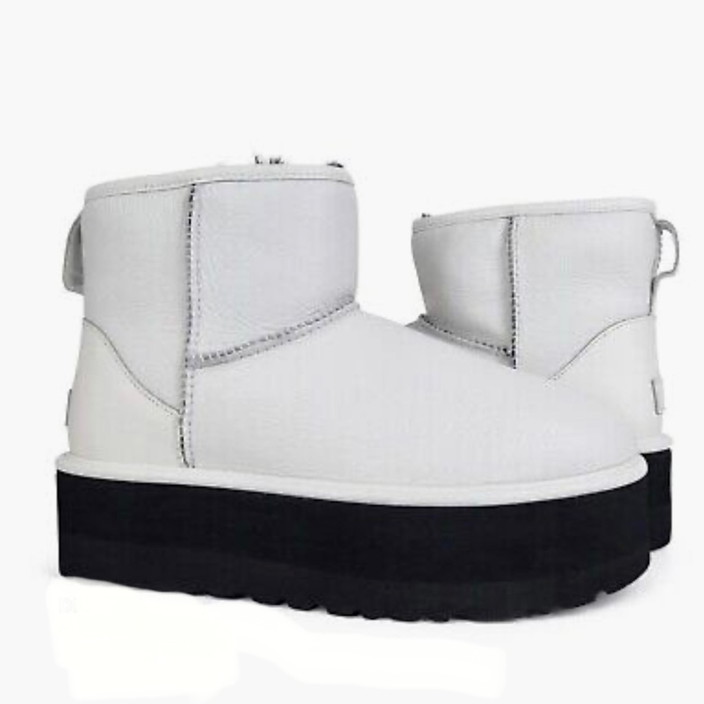 COPY - COPY - COPY - UGG MINIS - BRAND NEW!!